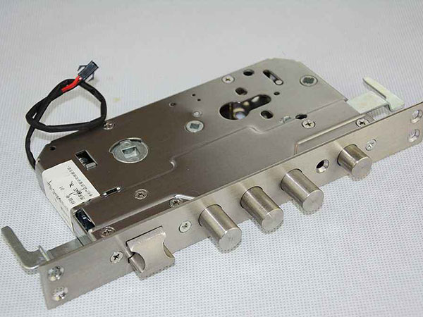 安康24小时上门开锁公司